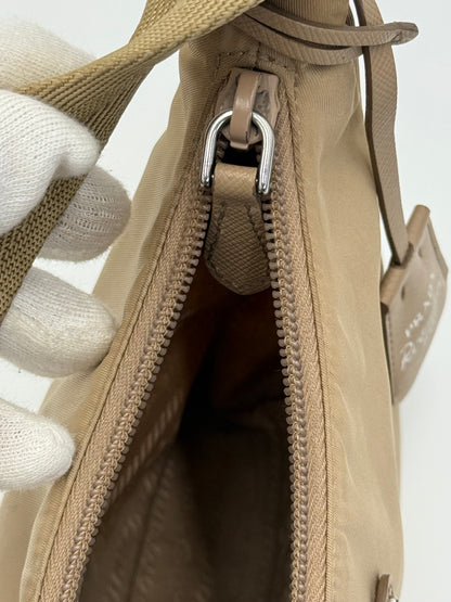 Prada Re-Edition 2000 Beige Nylon Shoulder Bag