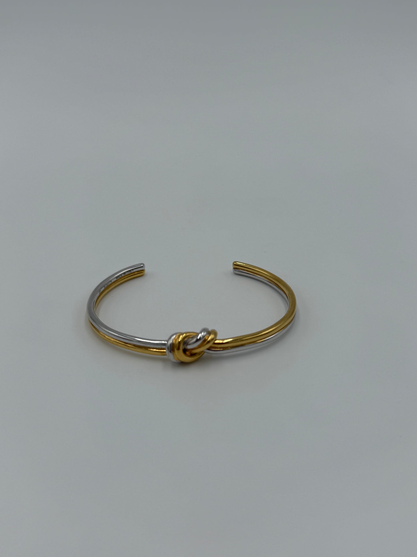 Celine Bracciale Nodo Doppio in Ottone Dorato e Argento Pally Vintage Closet