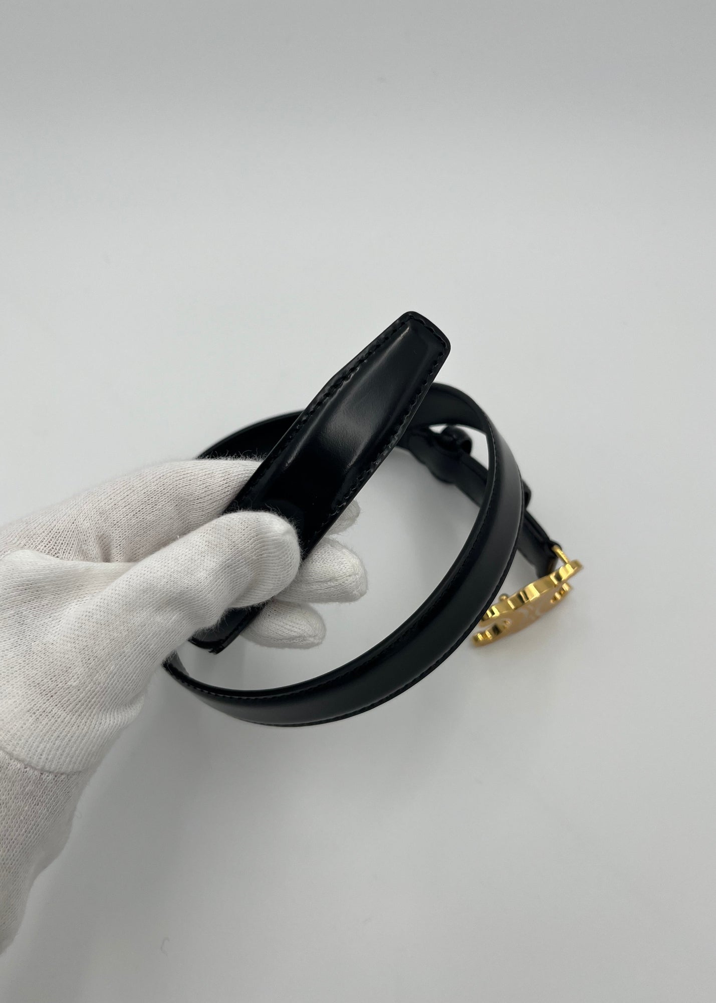 Celine Cintura Triomphe Media in Pelle Taurillon Nera