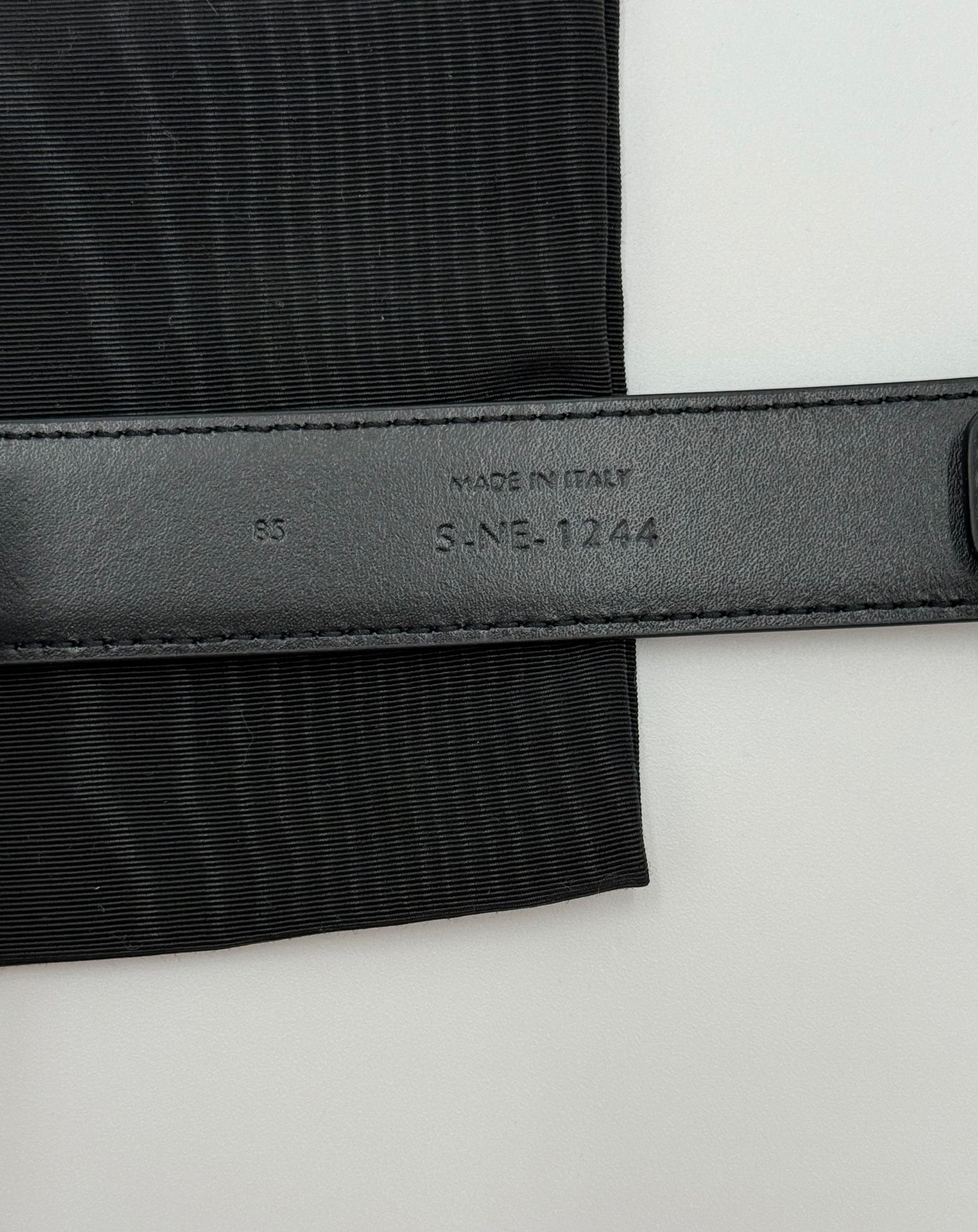 Celine Cintura Triomphe Media in Pelle Taurillon Nera Pally Vintage Closet