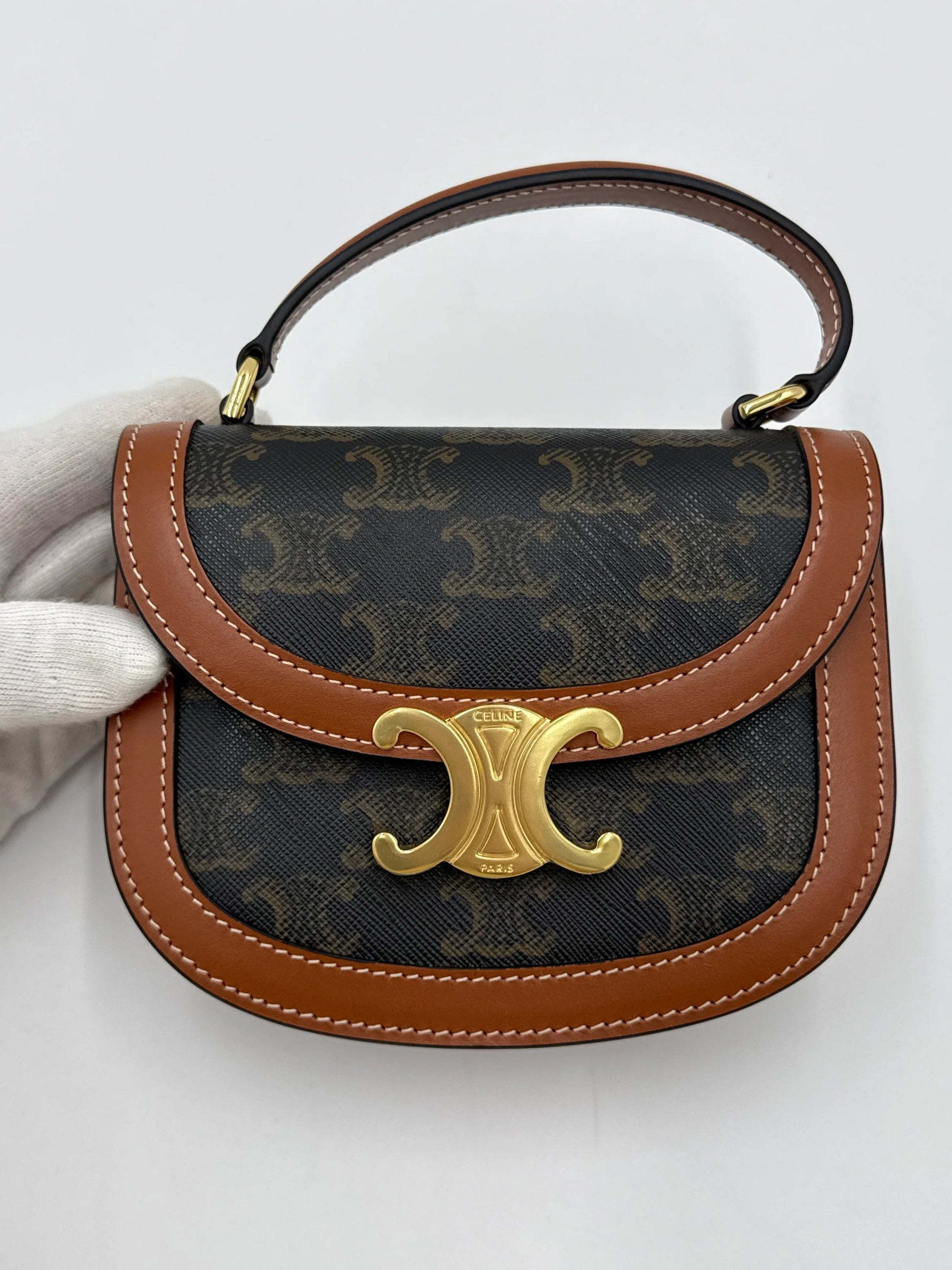 Celine-Mini-Besace-Triomphe-in-Tela-Triomphe-e-Pelle-di-Vitello-Marrone-70263879336260 - Pally Vintage Closet