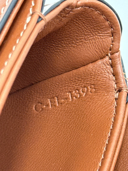 Celine-Mini-Besace-Triomphe-in-Tela-Triomphe-e-Pelle-di-Vitello-Marrone-70263879401796 - Pally Vintage Closet