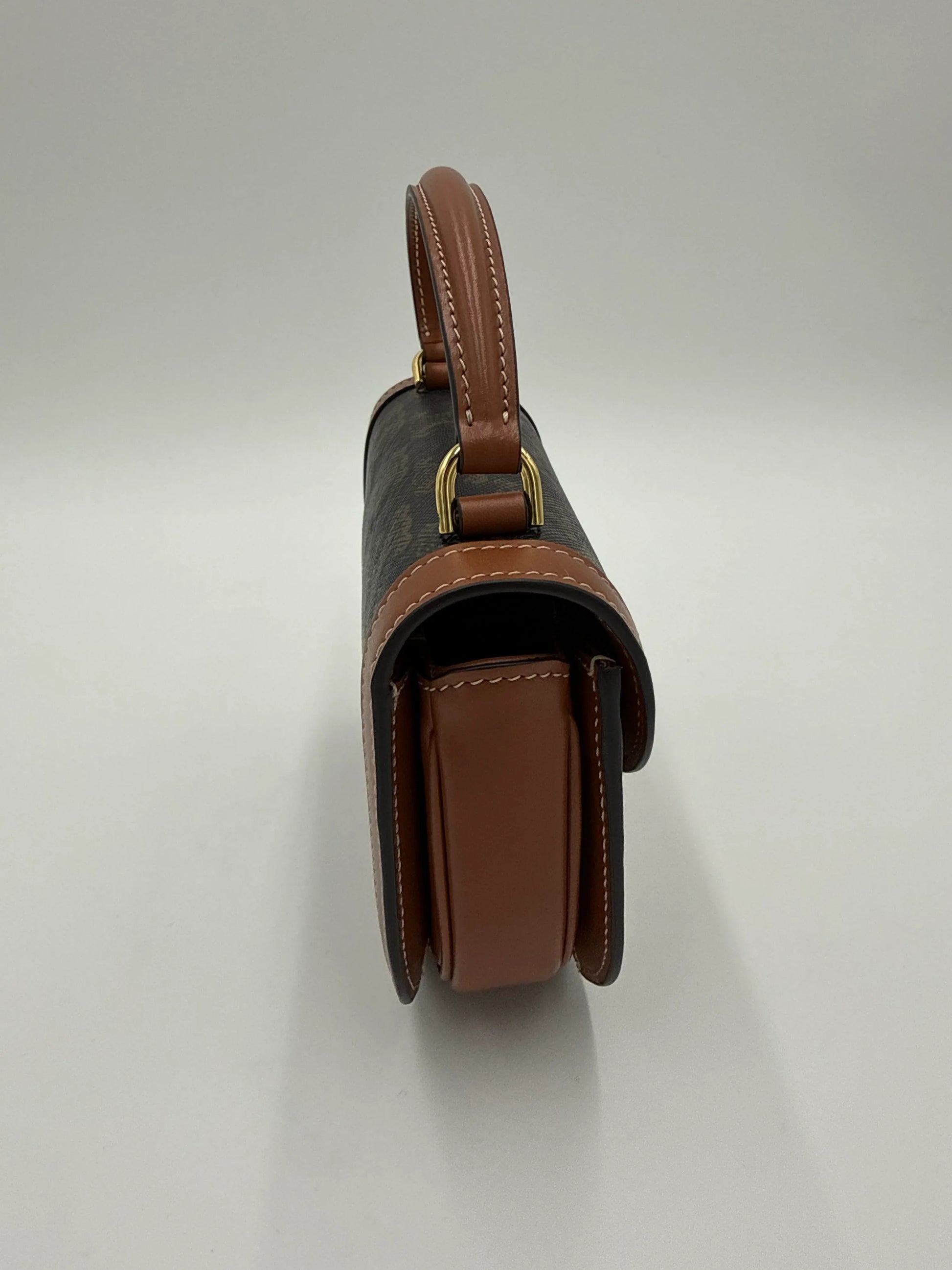 Celine-Mini-Besace-Triomphe-in-Tela-Triomphe-e-Pelle-di-Vitello-Marrone-70263879532868 - Pally Vintage Closet
