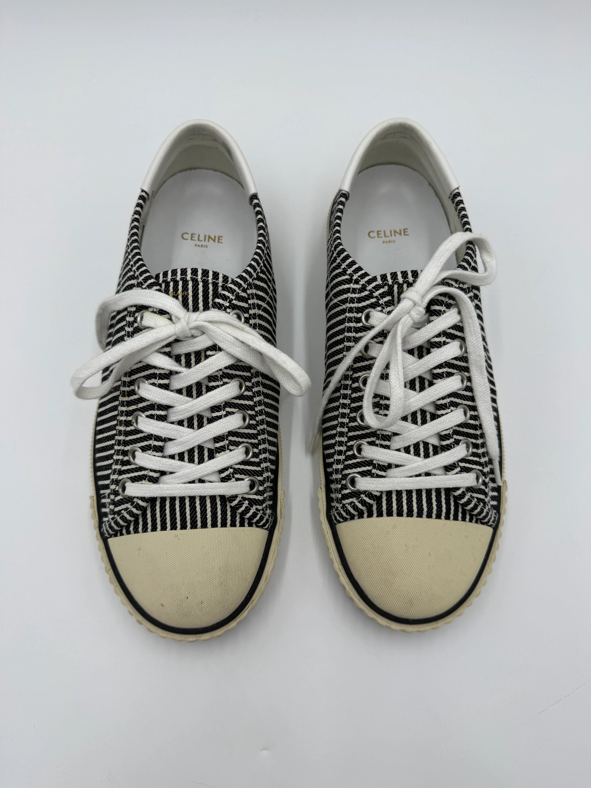Celine-Sneakers-Low-Top-in-Tela-a-Righe-Nere-e-Bianche-69234168004932 - Pally Vintage Closet
