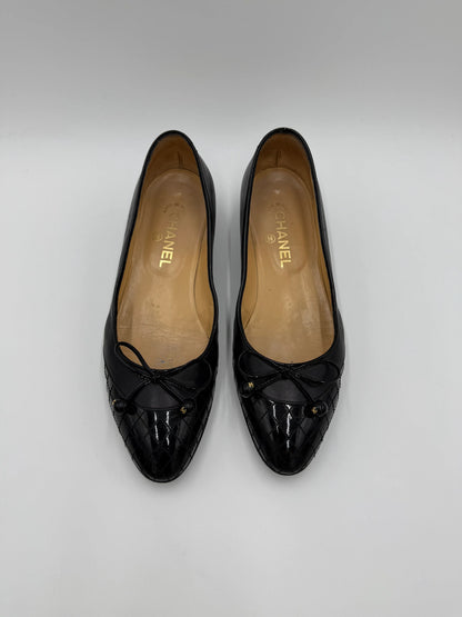 Chanel-Ballerine-Vintage-Pelle-Nera-e-Punta-Matelass-70263873831236 - Pally Vintage Closet