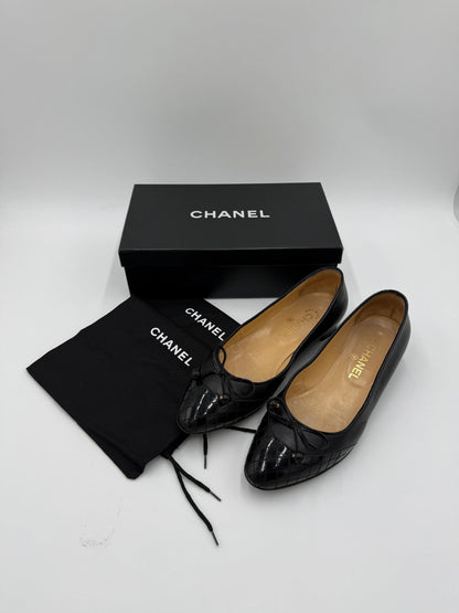 Chanel-Ballerine-Vintage-Pelle-Nera-e-Punta-Matelass-70263873962308 - Pally Vintage Closet