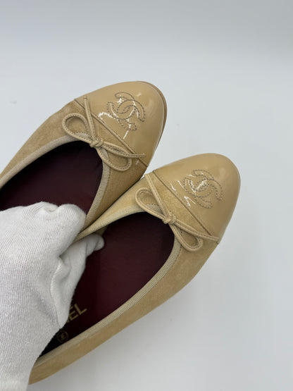 Chanel Beige Suede and Patent Leather Ballerinas