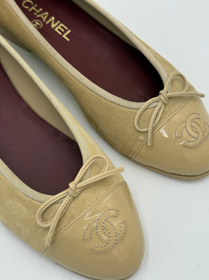 Chanel Beige Suede and Patent Leather Ballerinas