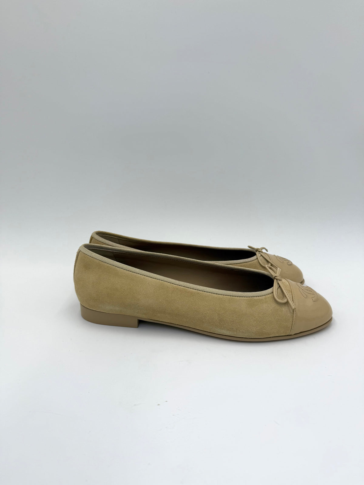 Chanel Beige Suede and Patent Leather Ballerinas