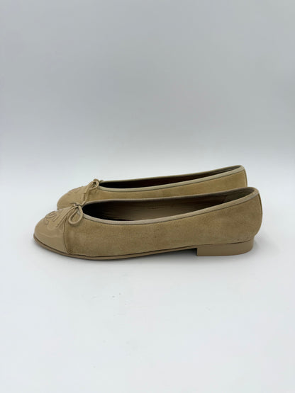 Chanel Beige Suede and Patent Leather Ballerinas
