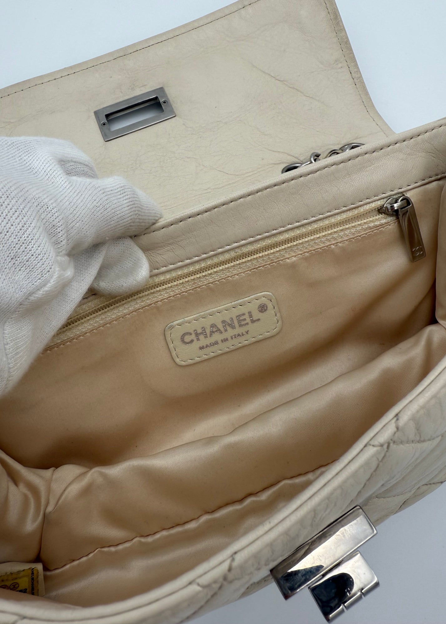Chanel Borsa 2.55 Vintage in Pelle Trapuntata Bianco Avorio