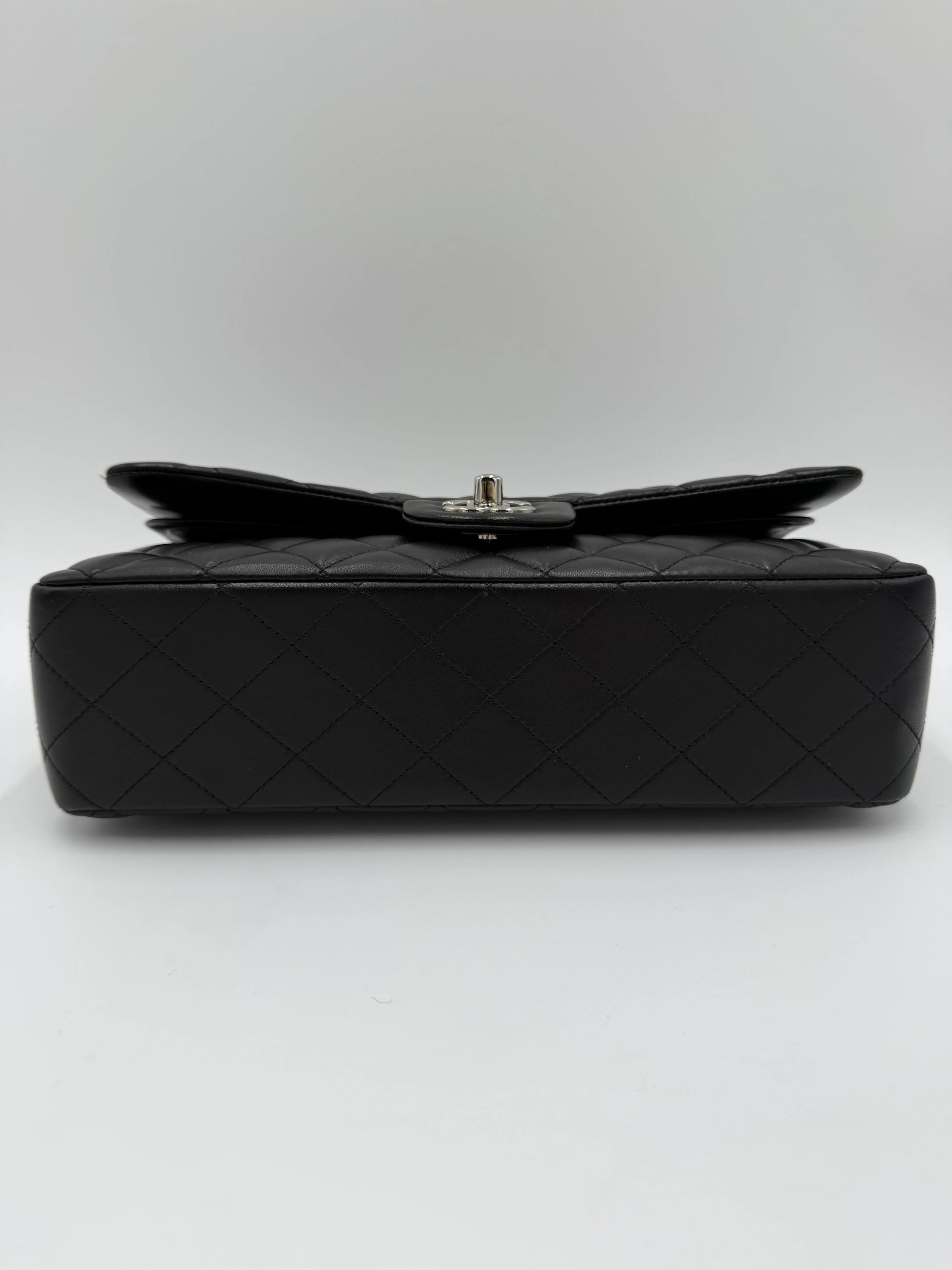 B7A7006D-C775-4B73-BF7C-5C2AB592C54E - Pally Vintage Closet