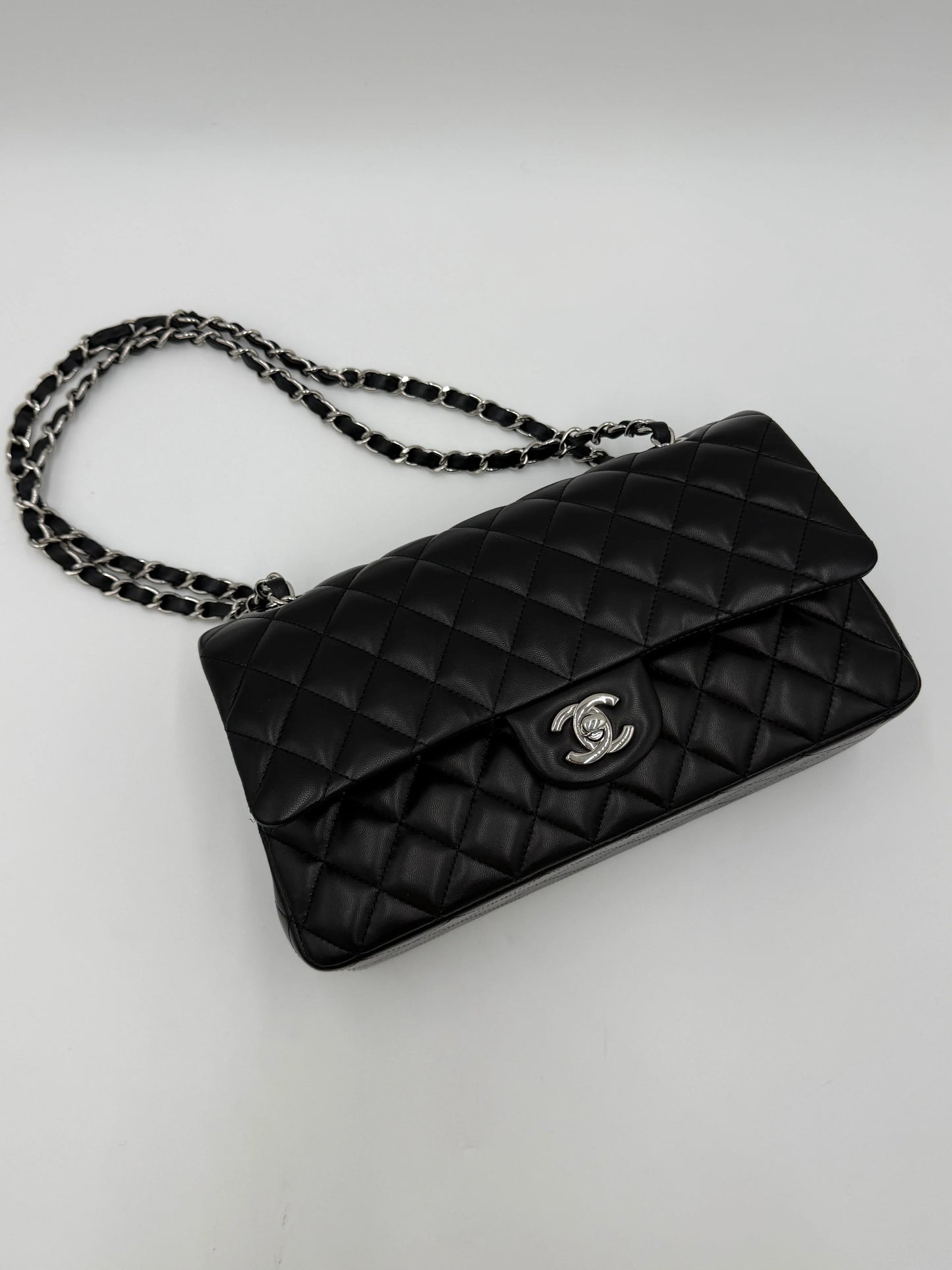 8721555B-D1C1-462A-A73F-7B5A3846741A - Pally Vintage Closet