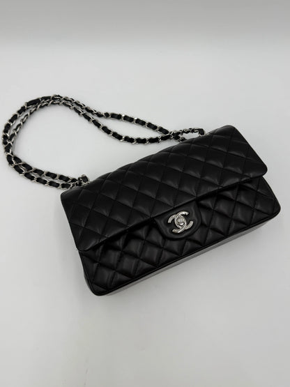 8721555B-D1C1-462A-A73F-7B5A3846741A - Pally Vintage Closet