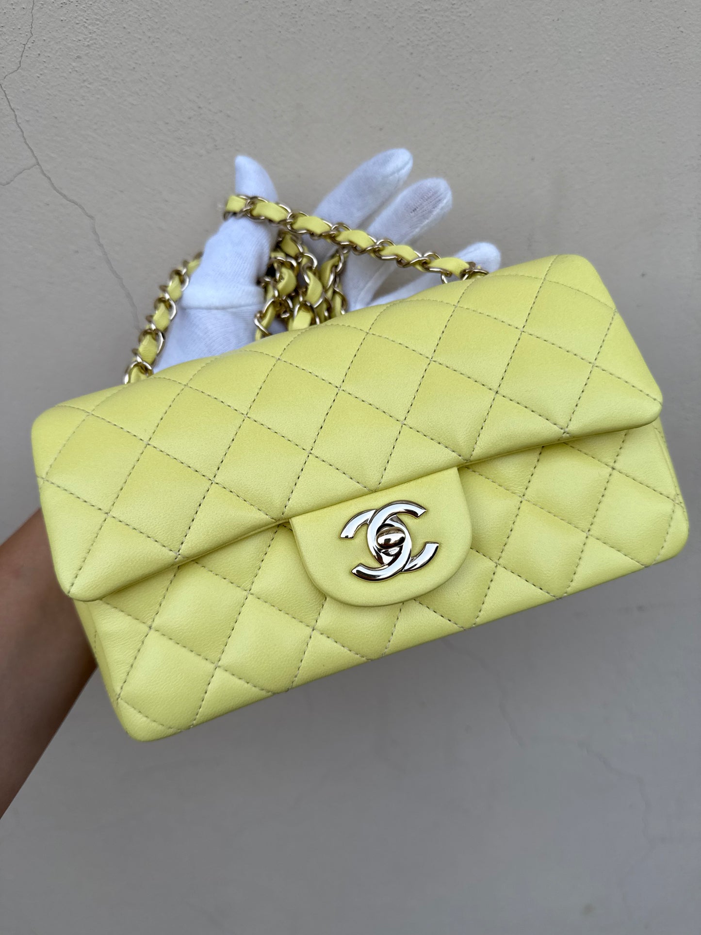 Chanel Borsa Classic Mini Rectangular Flap Bag Giallo Pastello