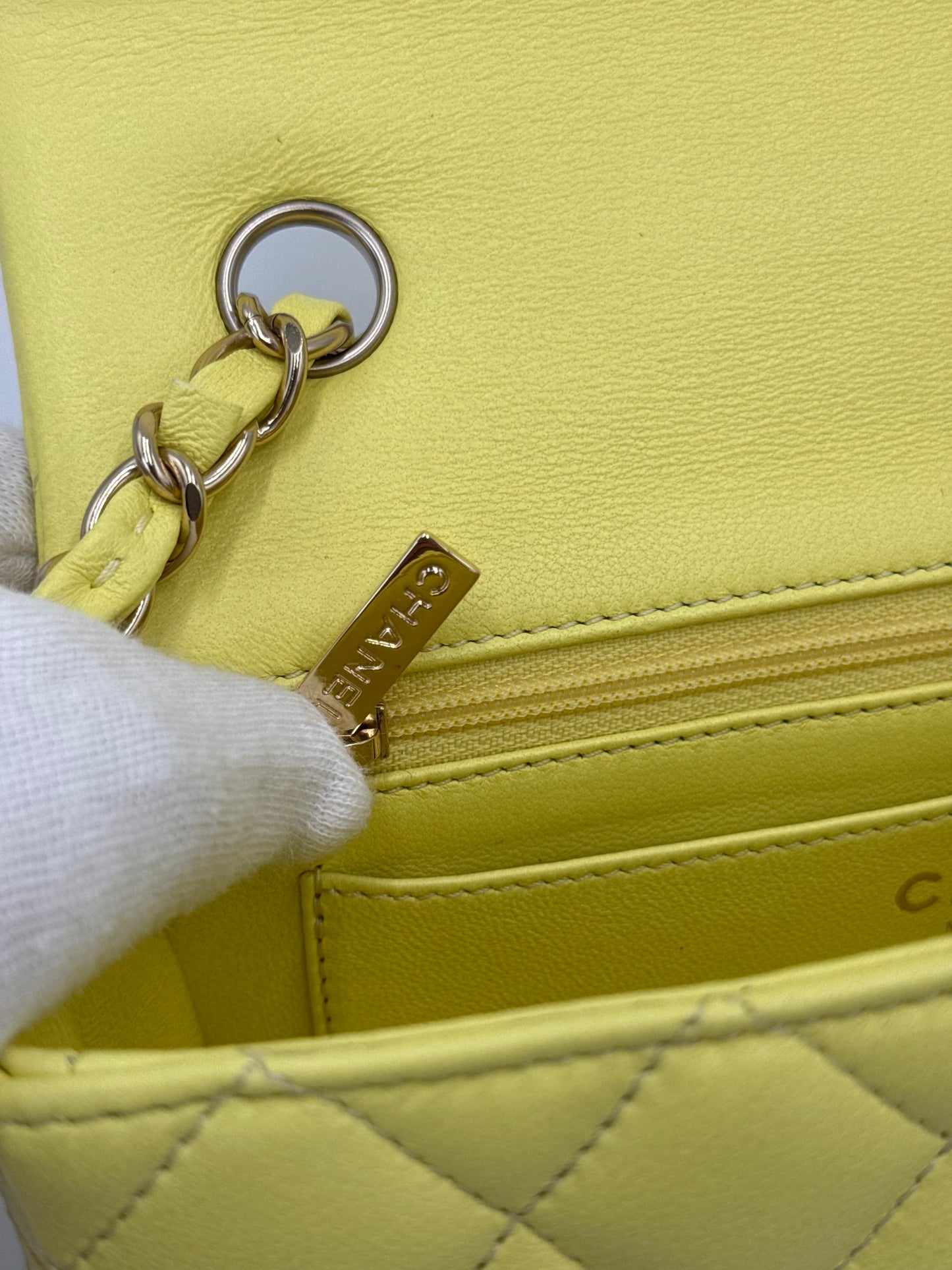 Chanel Borsa Classic Mini Rectangular Flap Bag Giallo Pastello