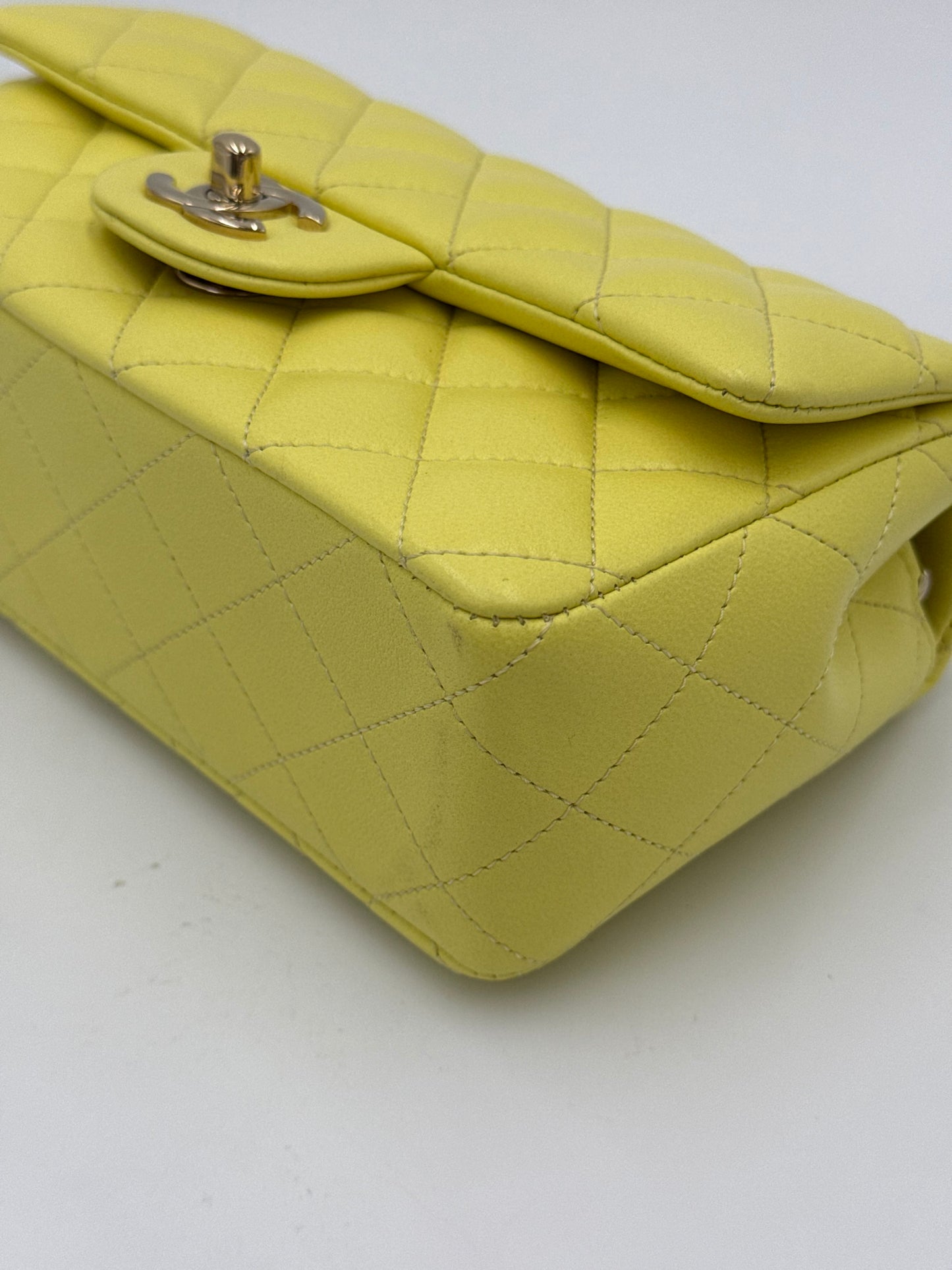 Chanel Borsa Classic Mini Rectangular Flap Bag Giallo Pastello