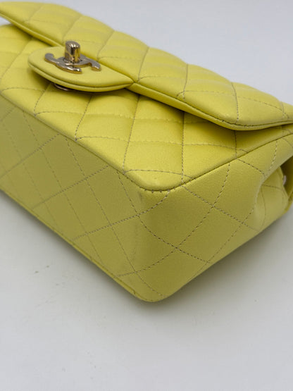 Chanel Borsa Classic Mini Rectangular Flap Bag Giallo Pastello