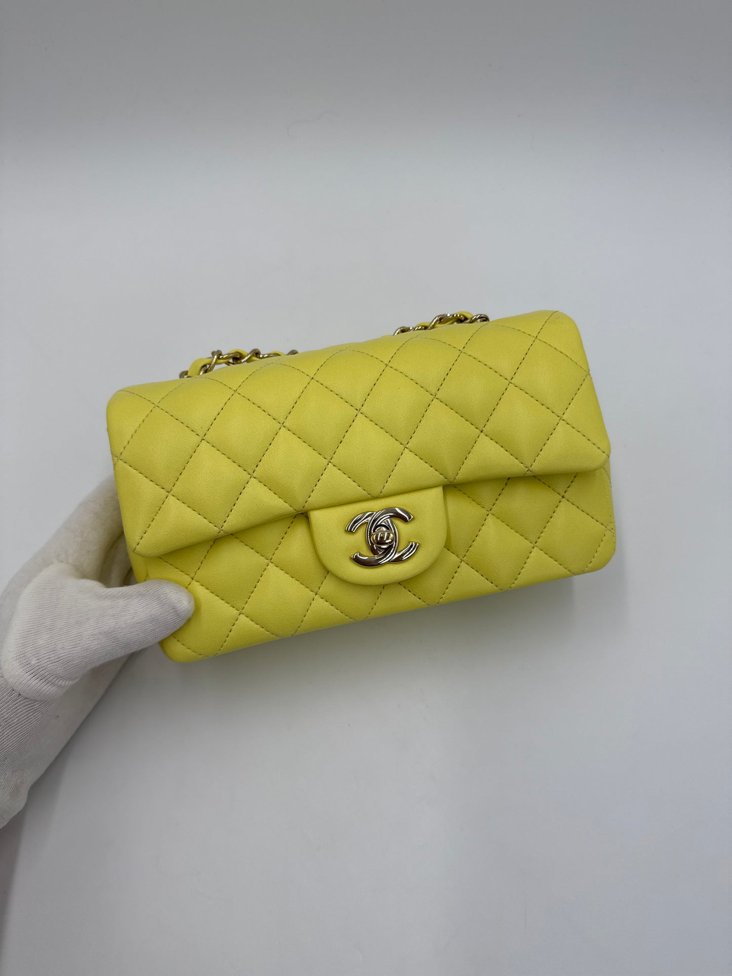 Chanel Borsa Classic Mini Rectangular Flap Bag Giallo Pastello
