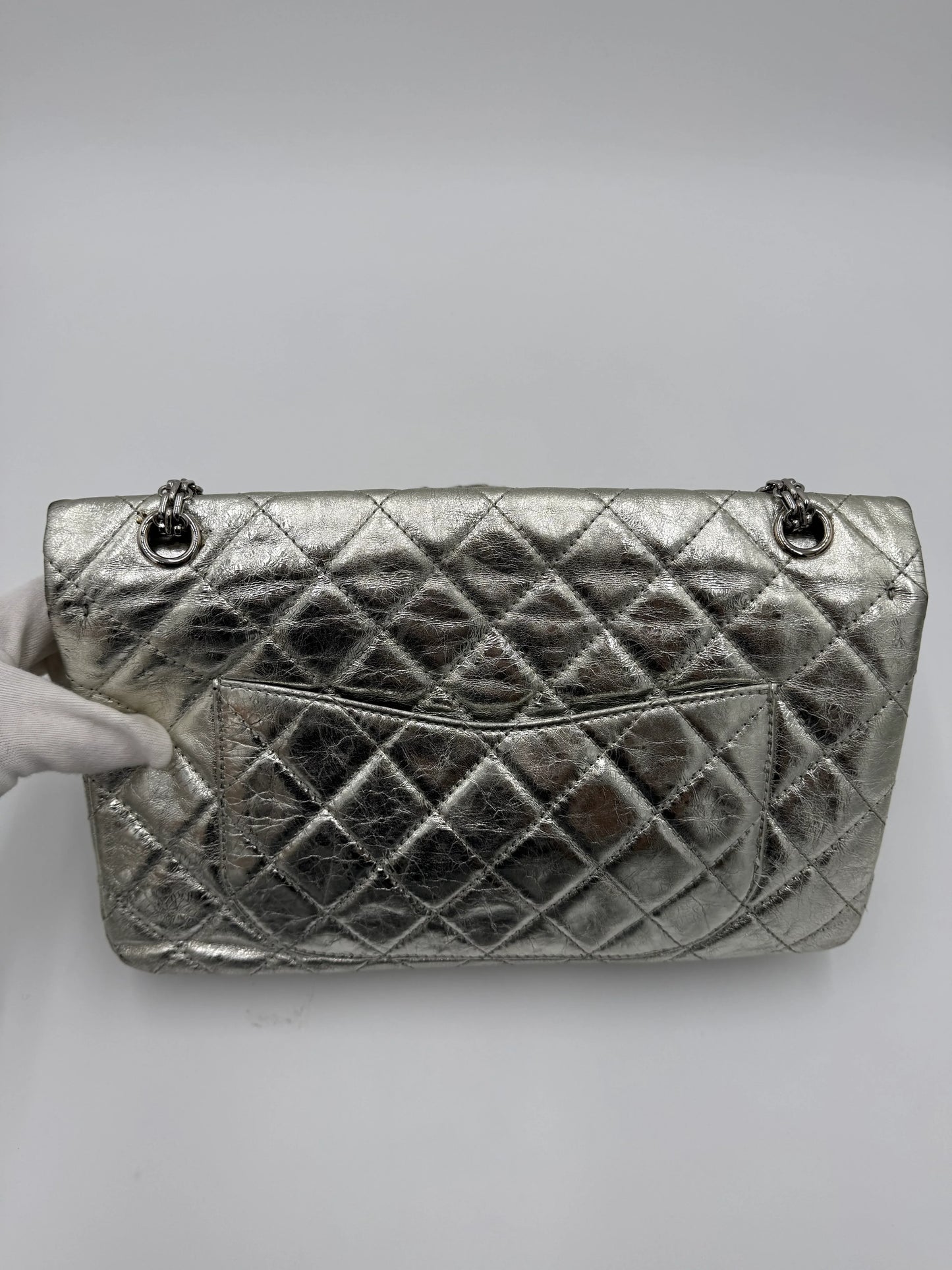 Chanel-Borsa-Reissue-2-55-Classic-227-Jumbo-Argento-Metallizzato-68801295810884 - Pally Vintage Closet