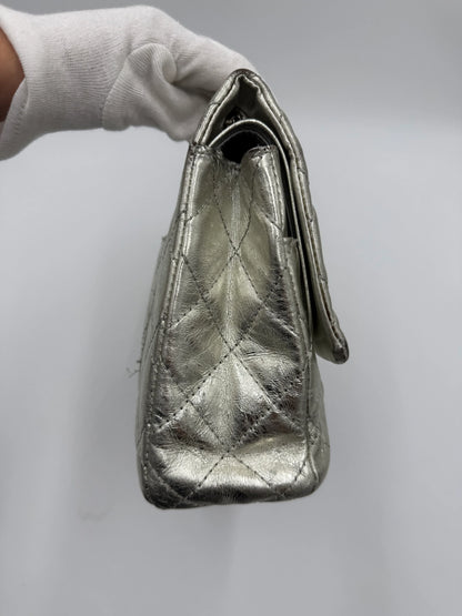 Chanel-Borsa-Reissue-2-55-Classic-227-Jumbo-Argento-Metallizzato-68801295909188 - Pally Vintage Closet