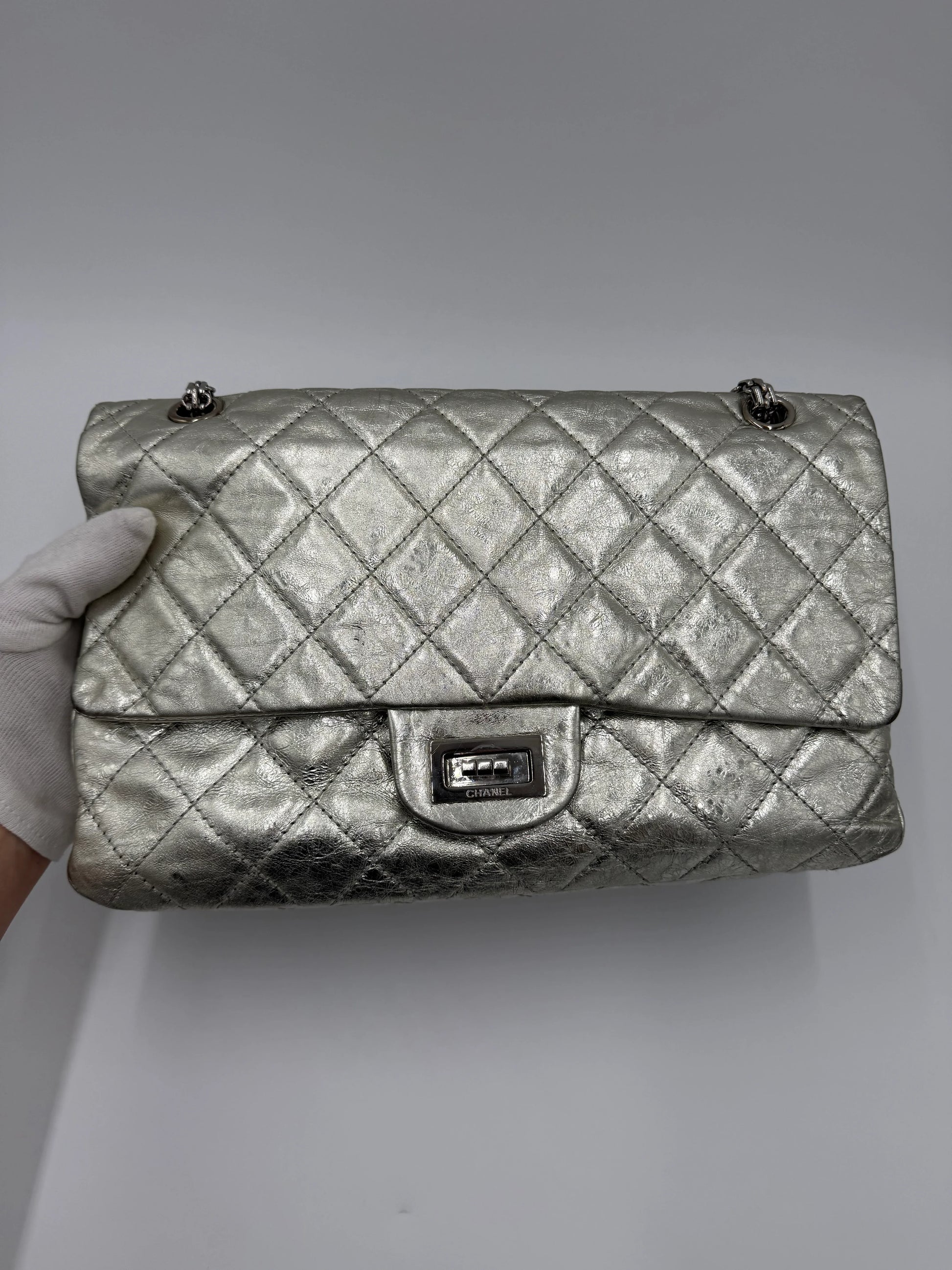 Chanel-Borsa-Reissue-2-55-Classic-227-Jumbo-Argento-Metallizzato-68801296040260 - Pally Vintage Closet