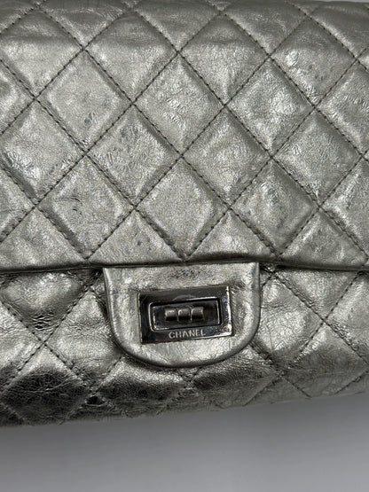 Chanel-Borsa-Reissue-2-55-Classic-227-Jumbo-Argento-Metallizzato-68801296073028 - Pally Vintage Closet