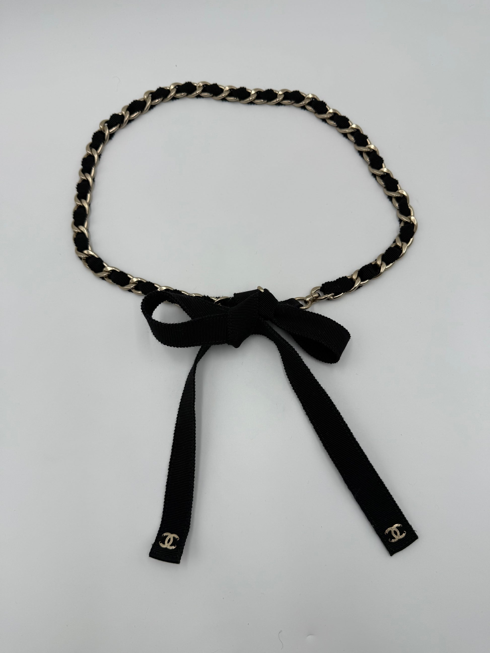 Chanel Cintura a Catena con Nastro in Gros-Grain e Fiocco - Pally Vintage Closet