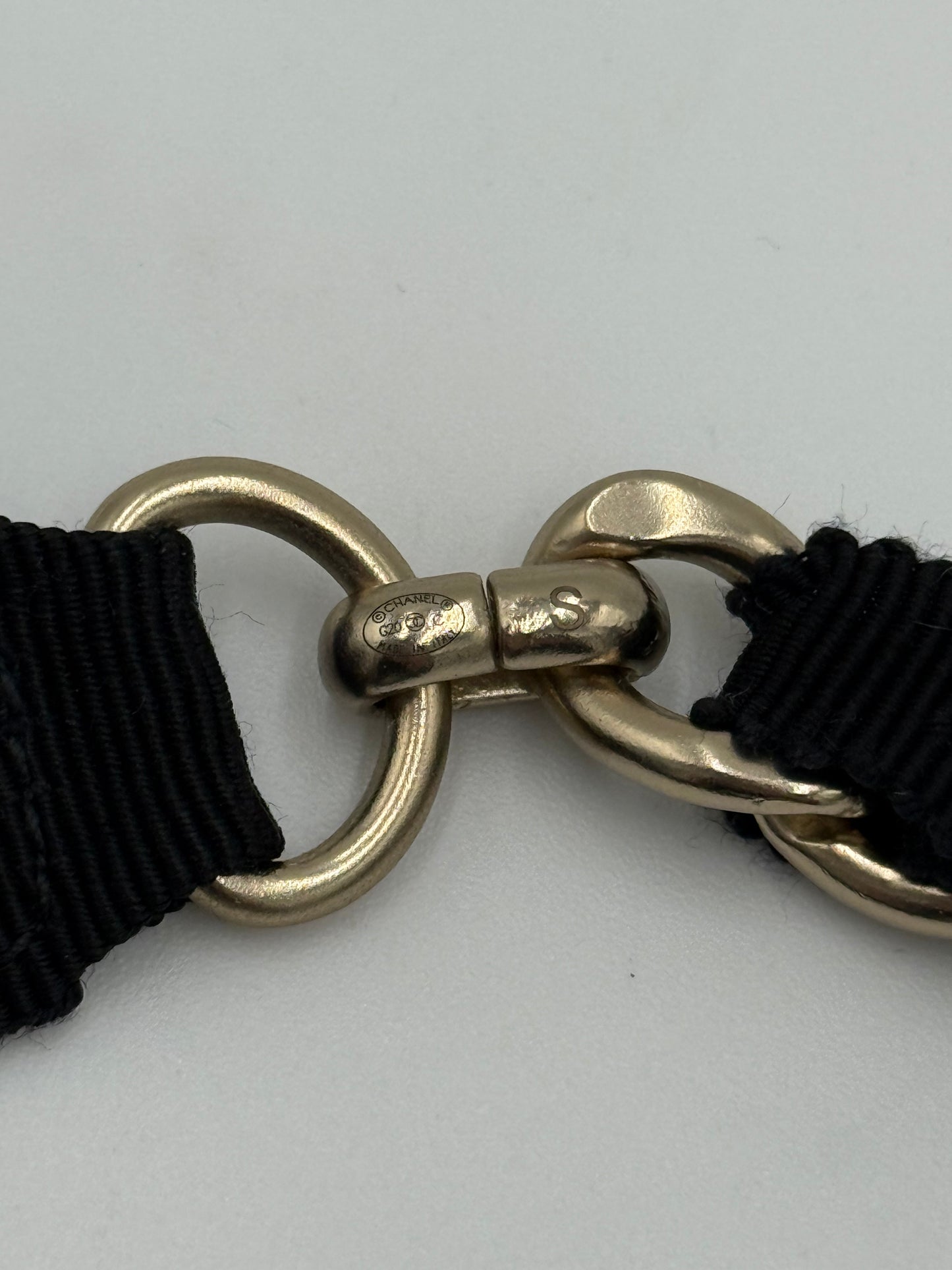 Chanel Cintura a Catena con Nastro in Gros-Grain e Fiocco - Pally Vintage Closet