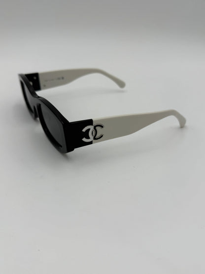 Chanel-Occhiali-da-Sole-Rettangolari-Bicolore-con-Logo-CC-68446101930308 - Pally Vintage Closet