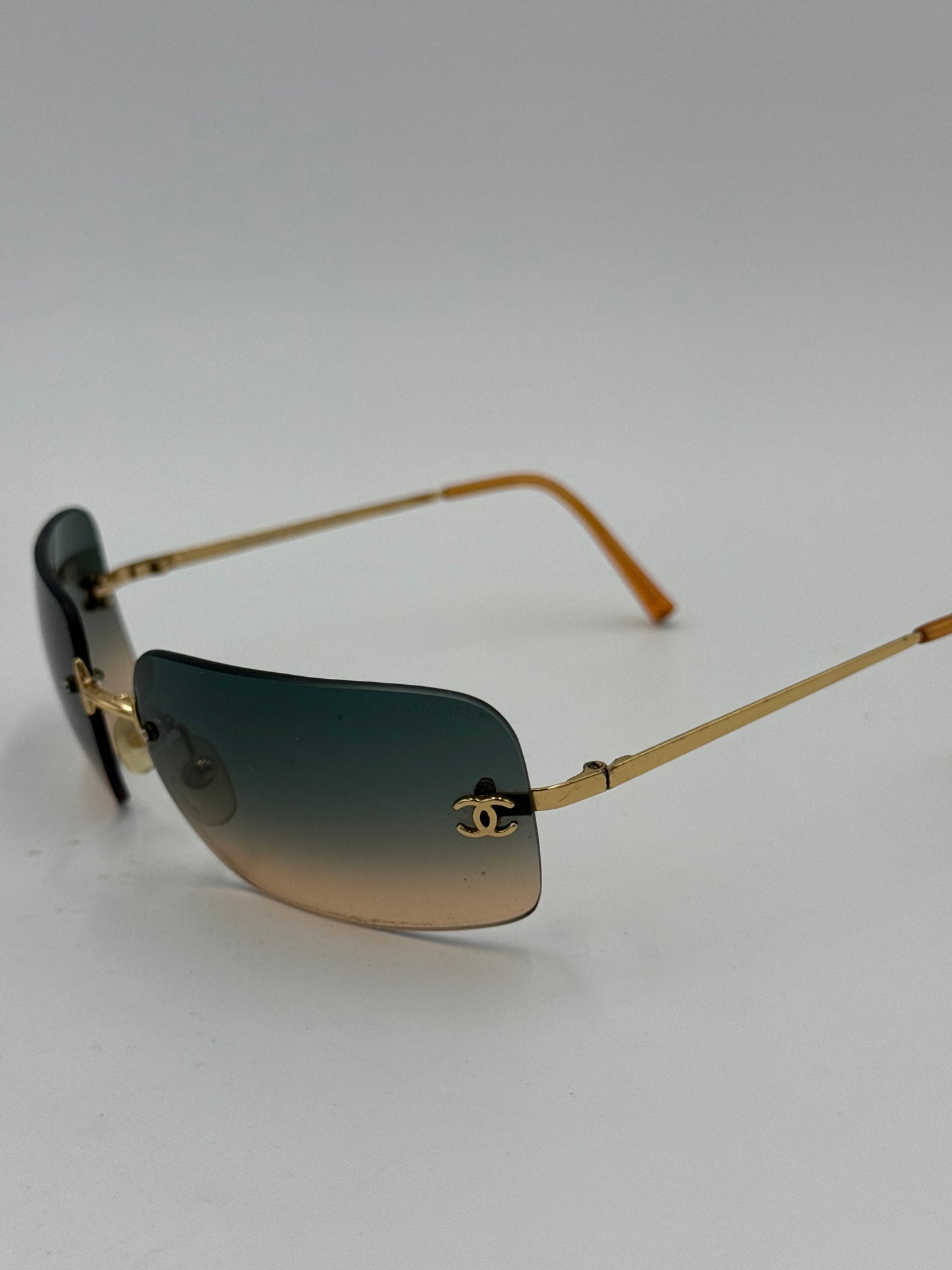 Chanel Occhiali da Sole Vintage 4017 con Strass e Lenti Sfumate