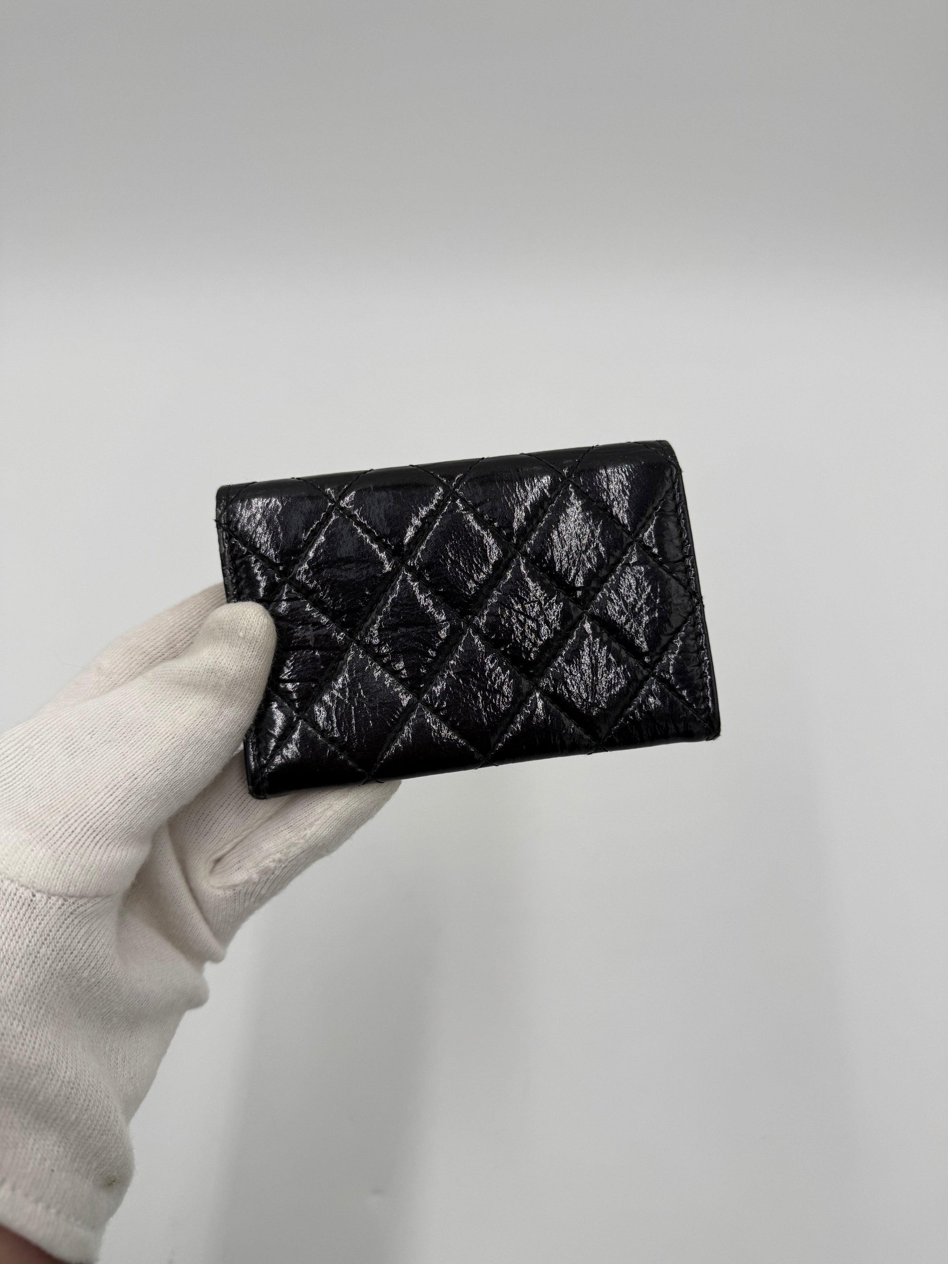 Chanel-Portacarte-e-Portamonete-Matelass-in-Pelle-Lucida-Nero-70560868499780 - Pally Vintage Closet