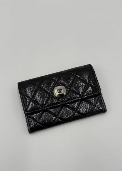 Chanel-Portacarte-e-Portamonete-Matelass-in-Pelle-Lucida-Nero-70560868696388 - Pally Vintage Closet