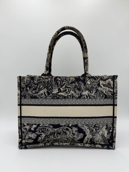 Christian-Dior-Borsa-Book-Tote-Toile-de-Jouy-Sauvage-Blu-Navy-e-Crema-70493928259908 - Pally Vintage Closet