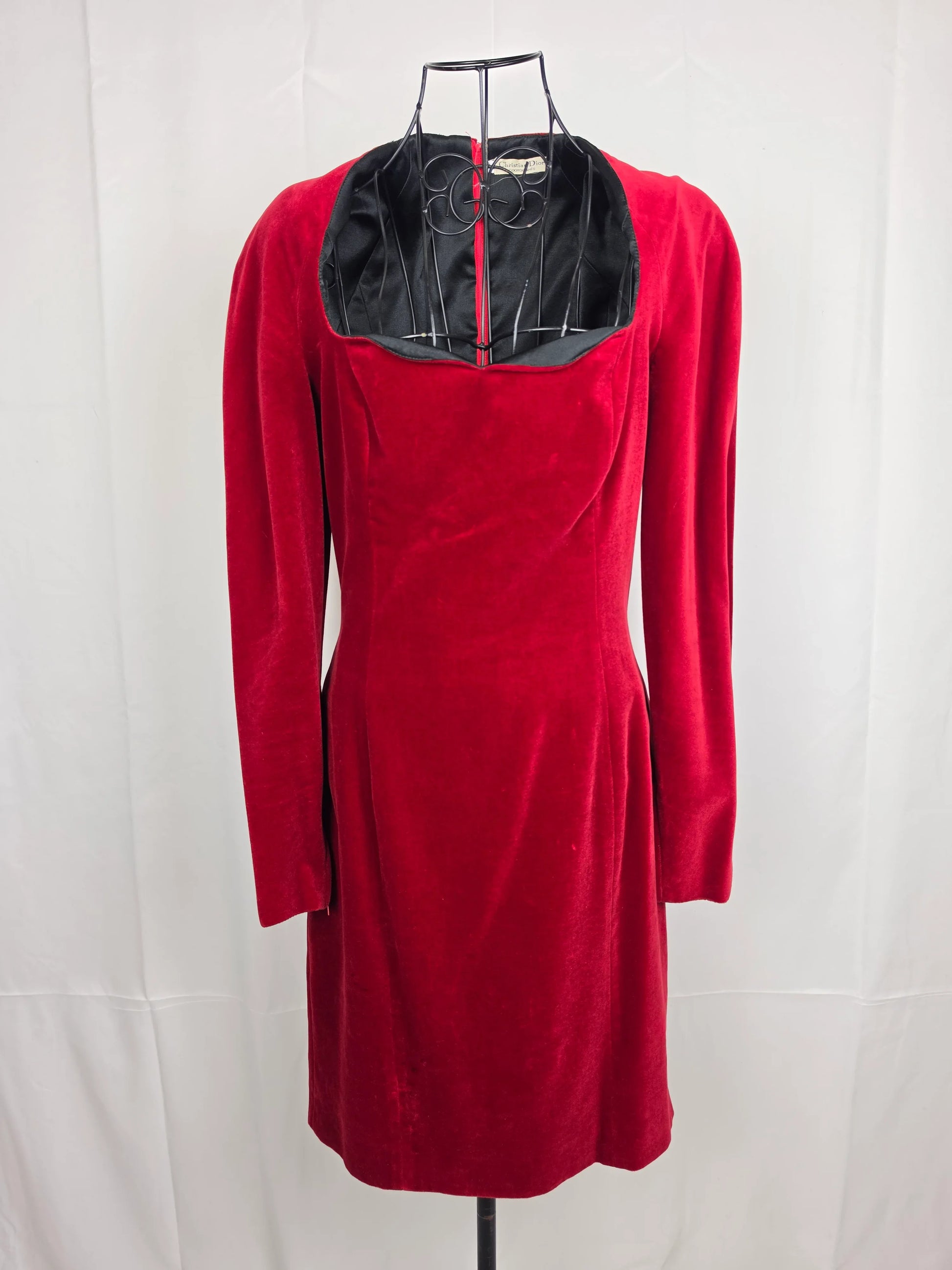 Christian-Dior-Coordonn-s-Abito-Vintage-in-Velluto-Rosso-Cremisi-70263498899780 - Pally Vintage Closet