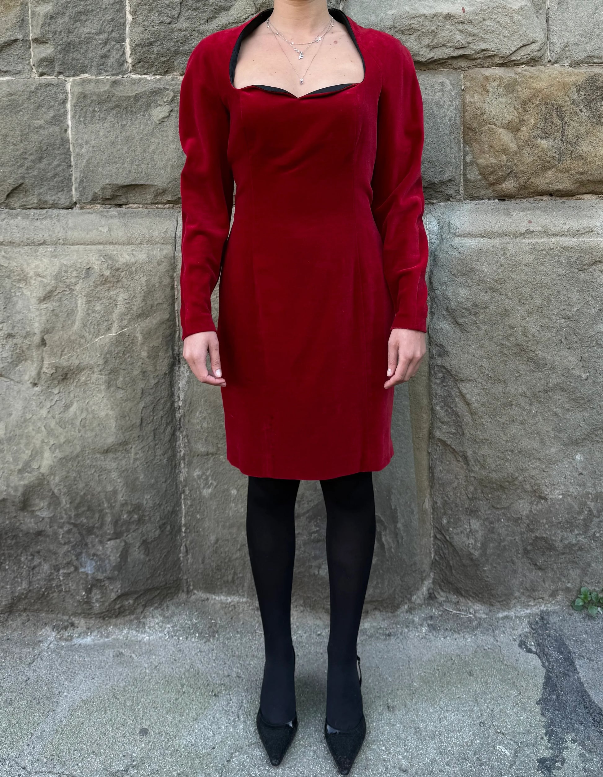 Christian-Dior-Coordonn-s-Abito-Vintage-in-Velluto-Rosso-Cremisi-70300490924356 - Pally Vintage Closet