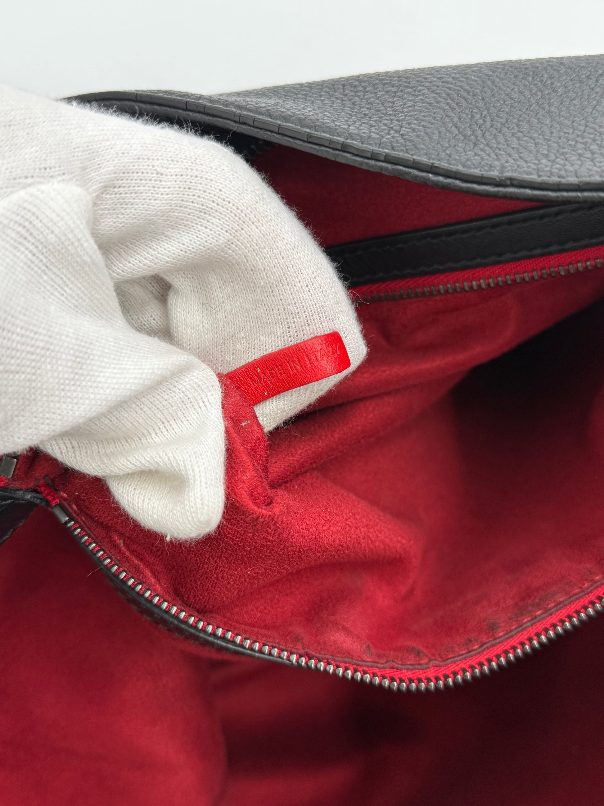 Christian Louboutin Borsa Eloise a Spalla con Borchie e Frange Nera - Pally Vintage Closet