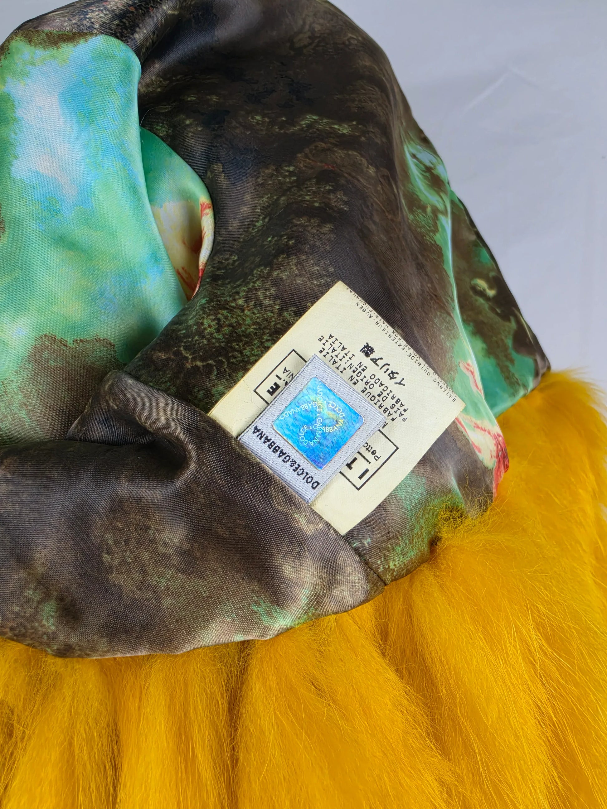 D&G Dolce e Gabbana Pelliccia Vintage con Interno Art-Print Giallo - Pally Vintage Closet