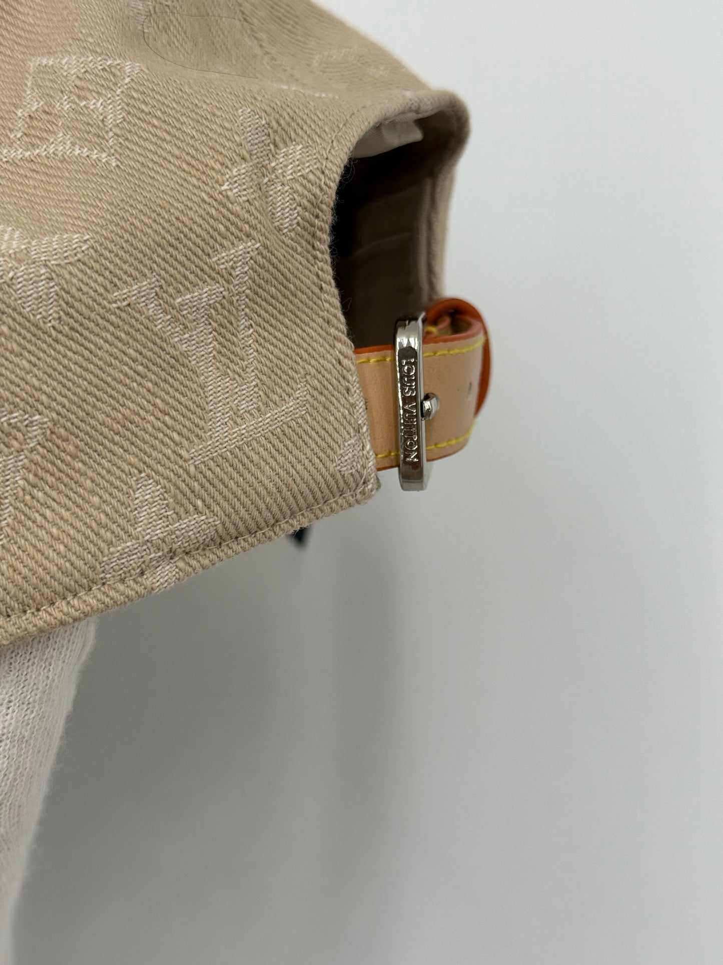 Louis Vuitton Cappello Monogram Denim Beige