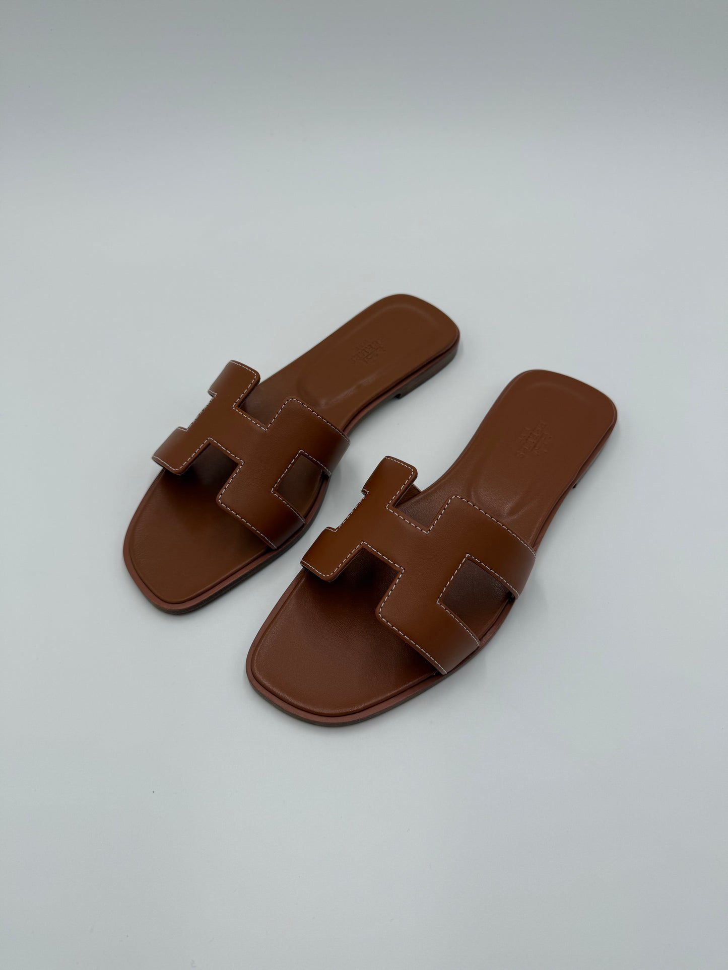 Hermès Sandali Oran in Pelle Gold
