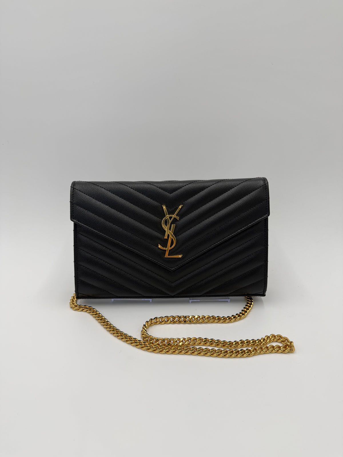 Saint Laurent Borsa a Tracolla Cassandre in Pelle Grain de Poudre con Hardware Dorato Nera