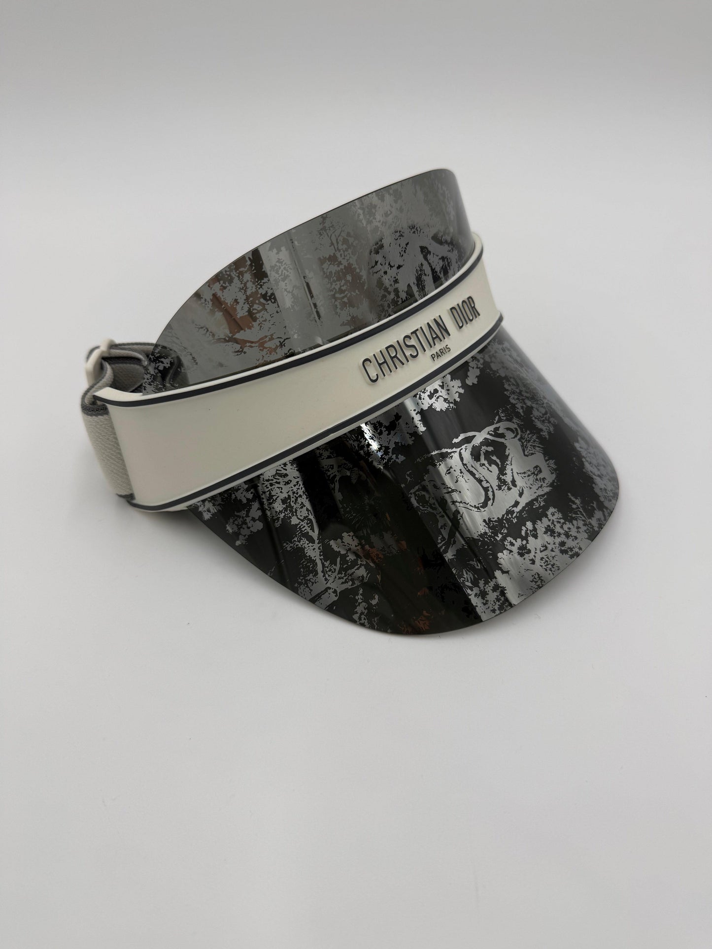 Dior-Visiera-DiorClub-V1U-con-Motivo-Toile-de-Jouy-Grigio-e-Nero-70563799695684 - Pally Vintage Closet