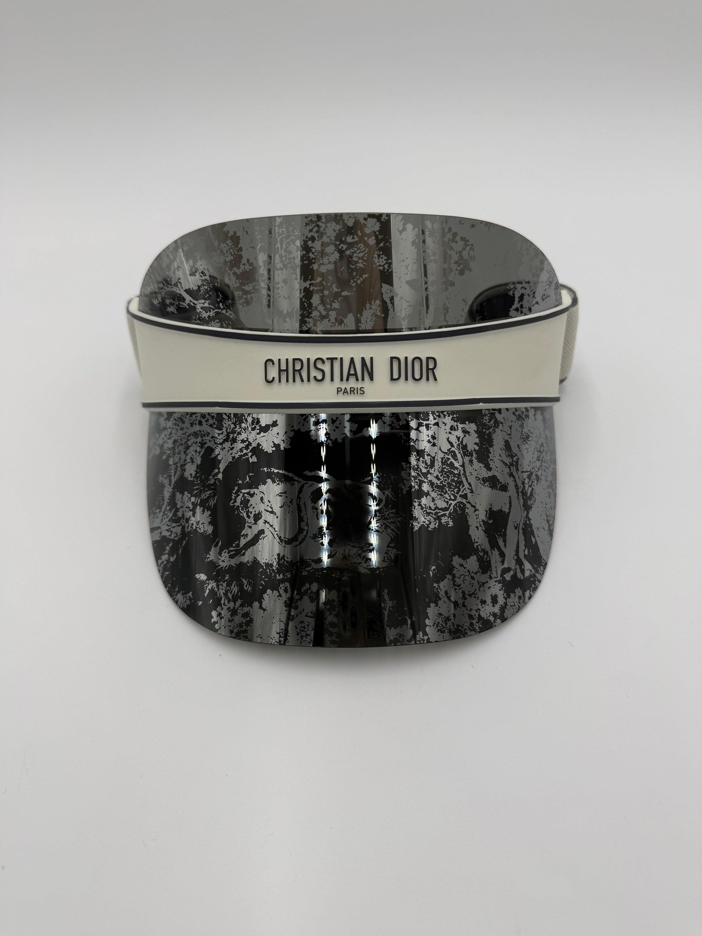 Dior-Visiera-DiorClub-V1U-con-Motivo-Toile-de-Jouy-Grigio-e-Nero-70563799728452 - Pally Vintage Closet