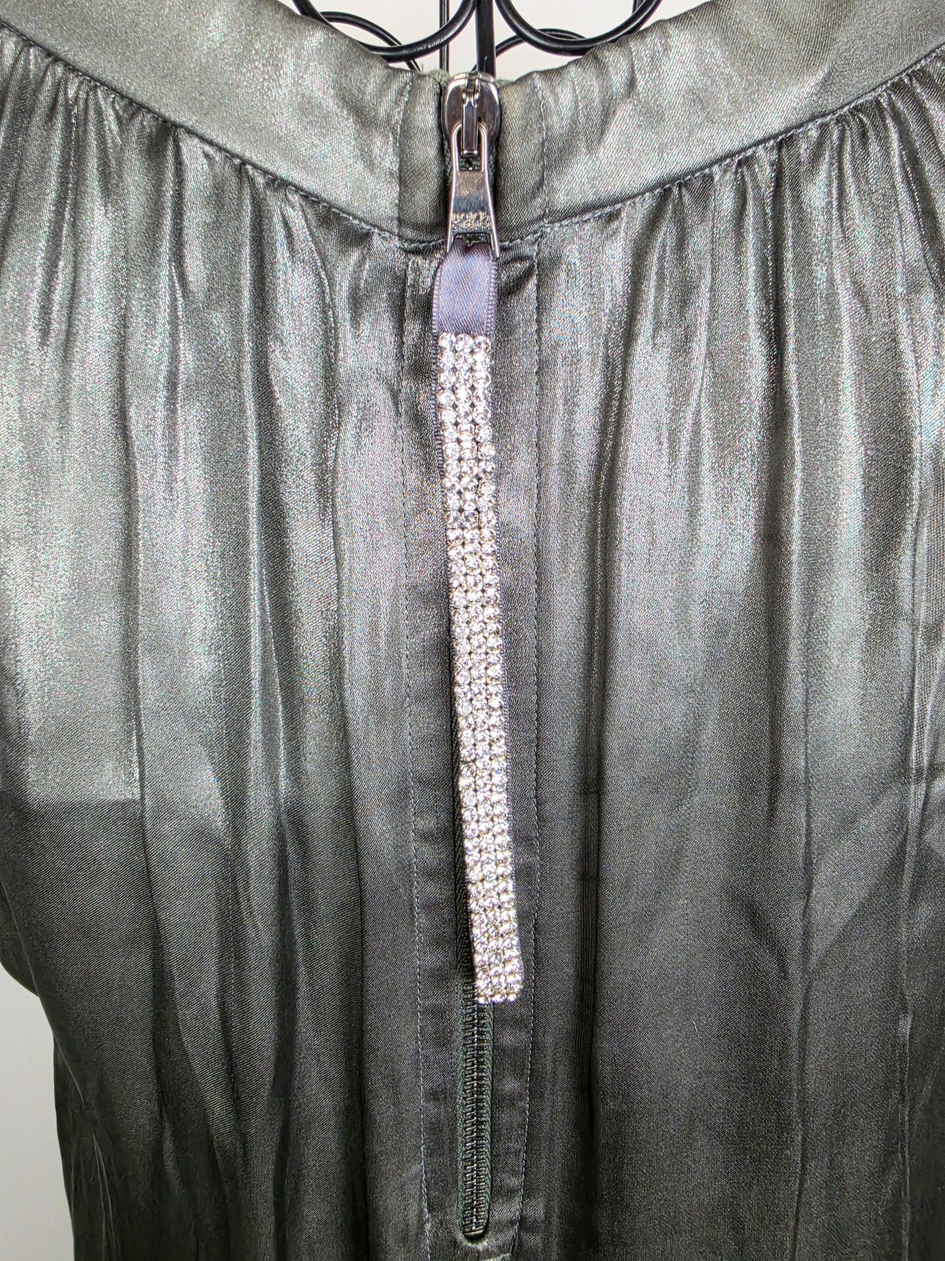 Dolce e Gabbana Top Seta Metallizzata con Spilla Floreale Argento - Pally Vintage Closet