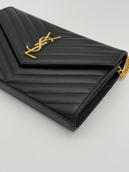 Saint Laurent Borsa a Tracolla Cassandre in Pelle Grain de Poudre con Hardware Dorato Nera