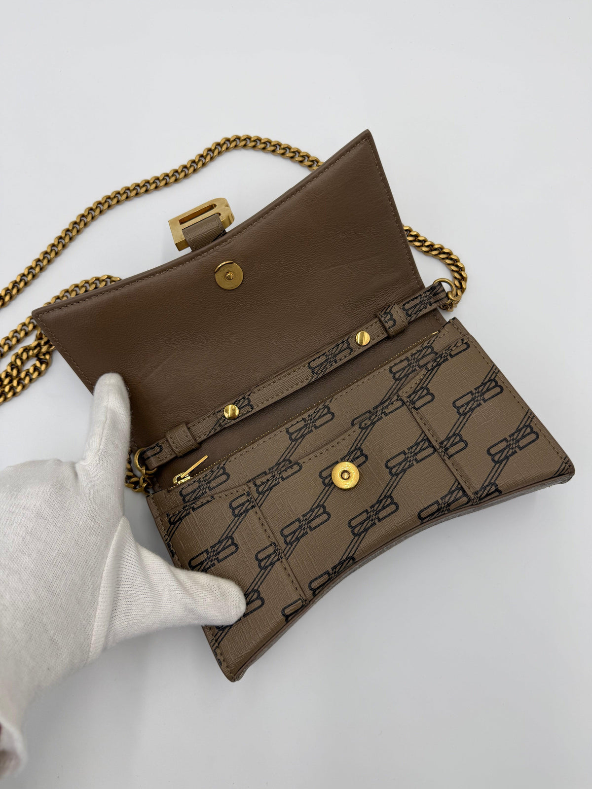 Balenciaga Borsa Hourglass Wallet on Chain Monogramma BB Marrone