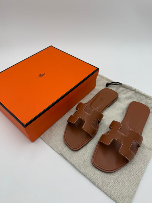 Hermès Sandali Oran in Pelle Gold