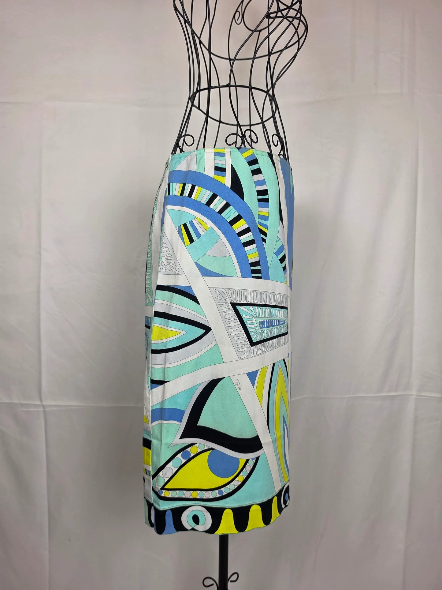 C1BC9549-BC34-4B00-861D-6240697F9C16 - Pally Vintage Closet