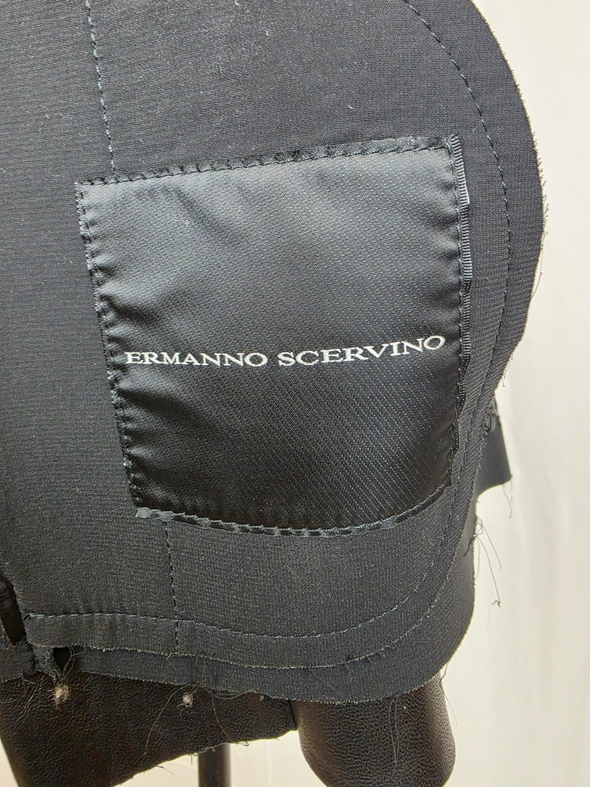 Ermanno-Scervino-Giacca-in-Pelle-con-Dettagli-Intrecciati-Nero-70263534289220 - Pally Vintage Closet