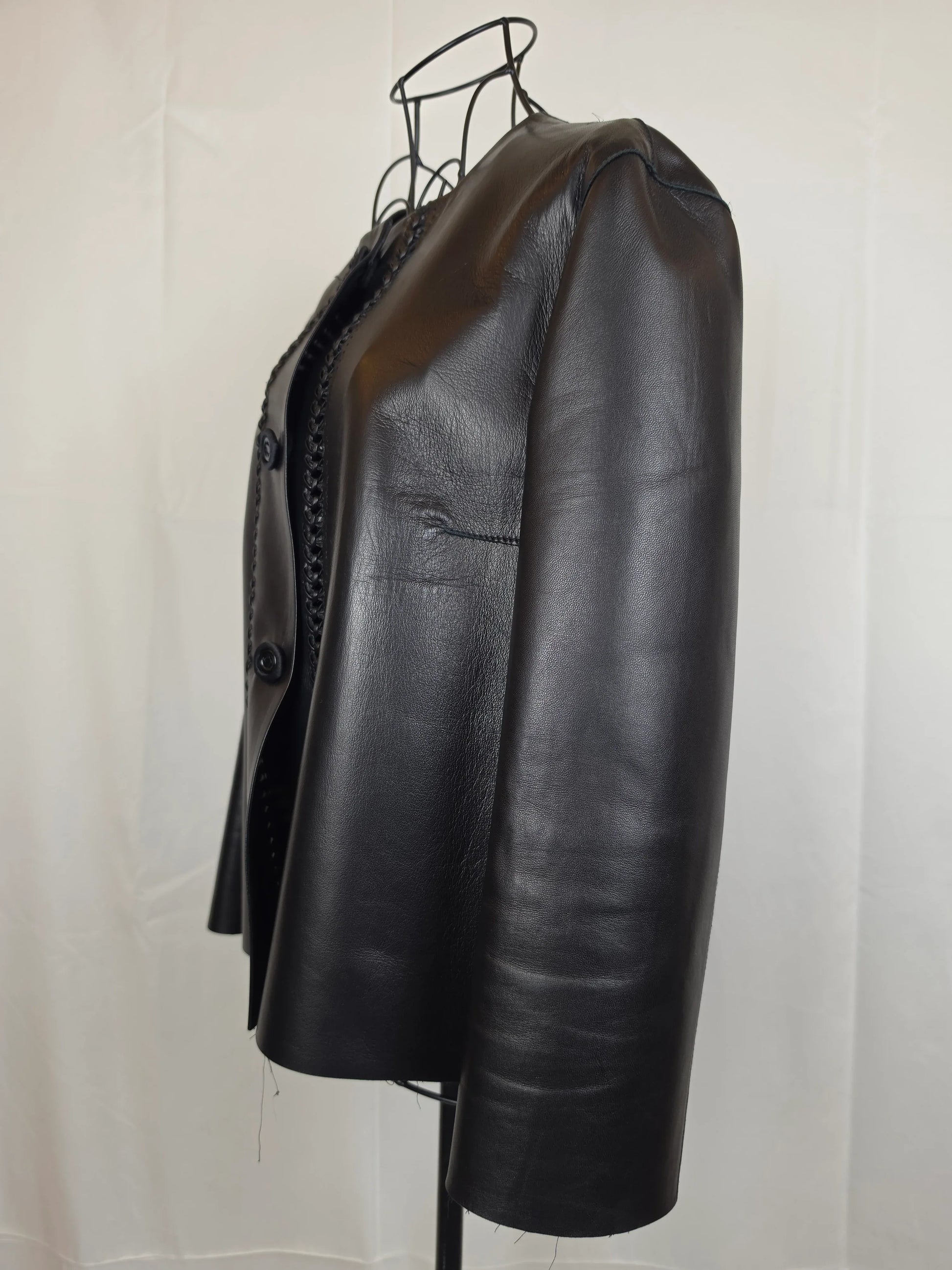 Ermanno-Scervino-Giacca-in-Pelle-con-Dettagli-Intrecciati-Nero-70263534387524 - Pally Vintage Closet